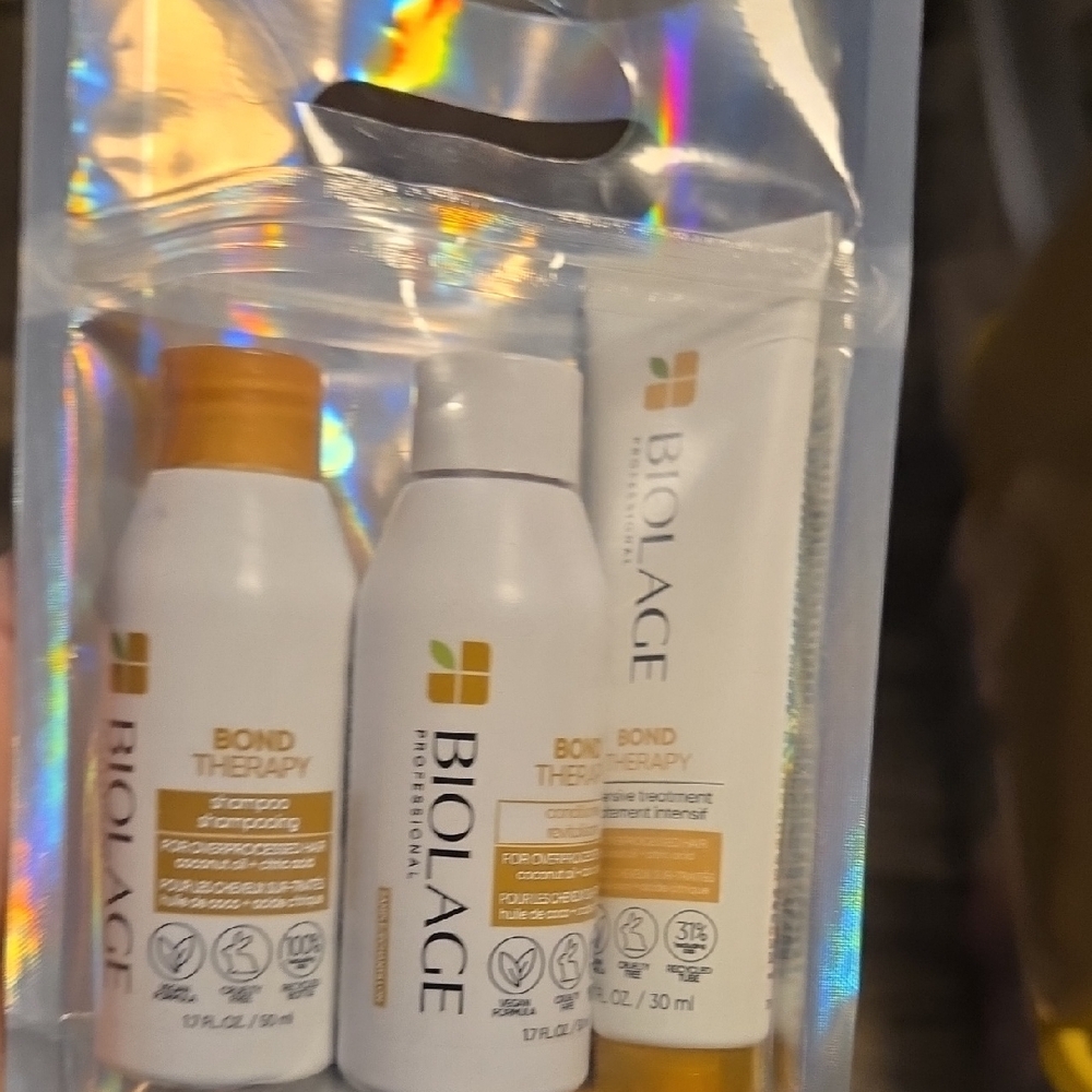 Biolage Bond Therapy Travel Haircare Trio – White & Gold